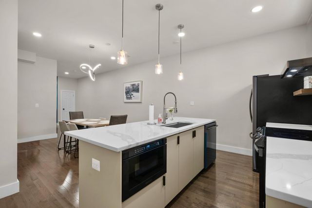 51 Q ST NW, Washington, DC 20001