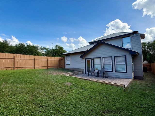 153 Dolly ST, San Marcos, TX 78666