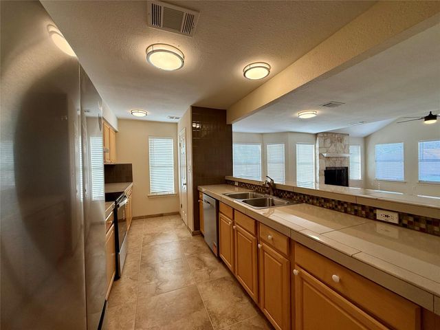 153 Dolly ST, San Marcos, TX 78666