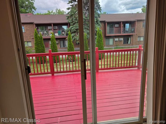 3937 Sunflower Lane Suite 100, Warren, MI 48091