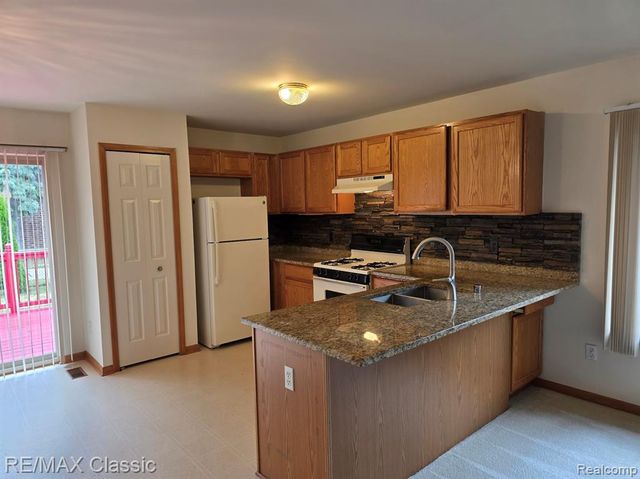 3937 Sunflower Lane Suite 100, Warren, MI 48091
