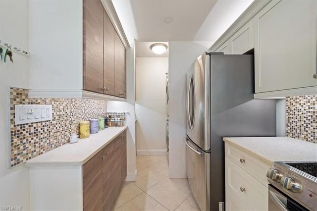 601 Seaview CT C103, Marco Island, FL 34145