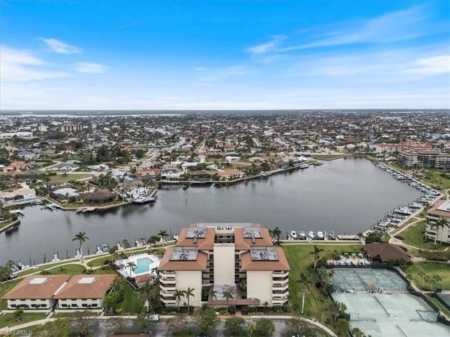601 Seaview CT C103, Marco Island, FL 34145