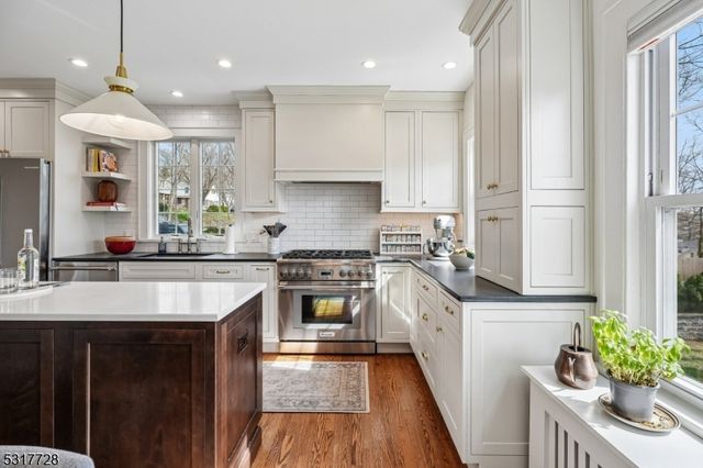 209 S Ridgewood Rd, South Orange Village Twp., NJ 07079