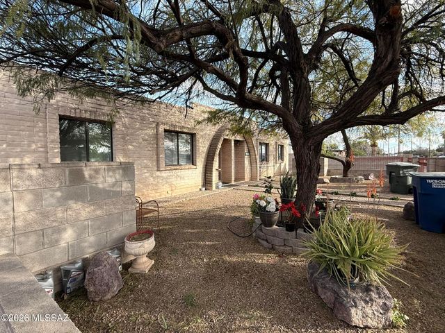 3615 S Lundy Avenue, Tucson, AZ 85713