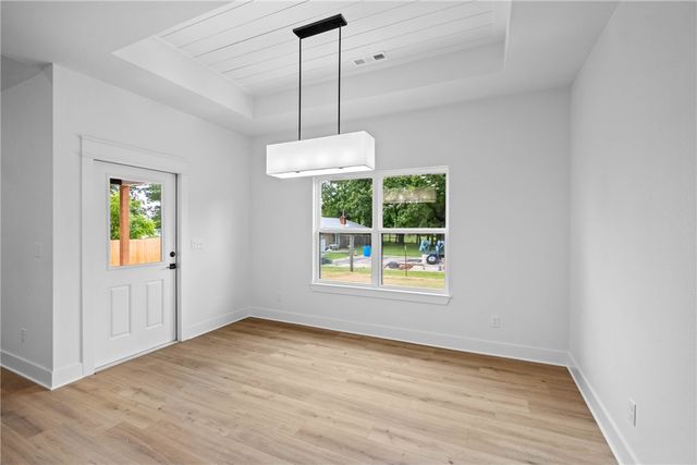 16 Dumfries Lane, Bella Vista, AR 72715