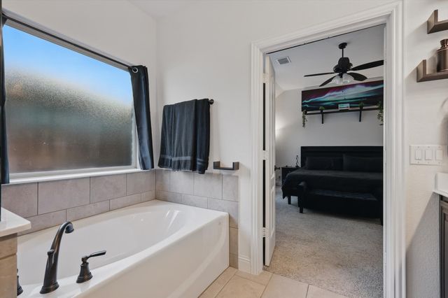 8801 CONROE, Denton, TX 76226