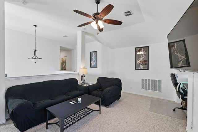 8801 CONROE, Denton, TX 76226