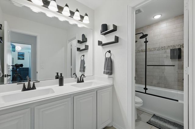 8801 CONROE, Denton, TX 76226