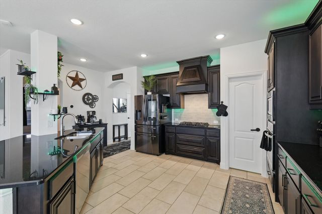 8801 CONROE, Denton, TX 76226