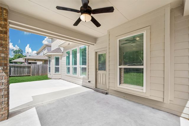 26028 Hasting Ridge Lane, Kingwood, TX 77339