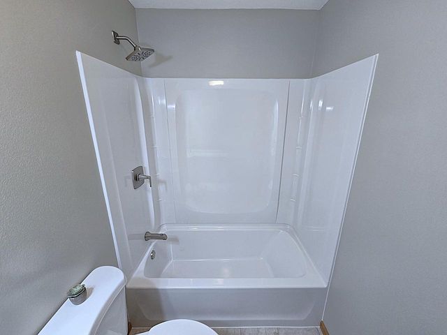 W147N8355 Manchester DRIVE, Menomonee Falls, WI 53051