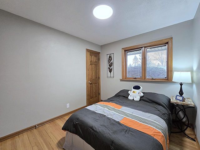 W147N8355 Manchester DRIVE, Menomonee Falls, WI 53051