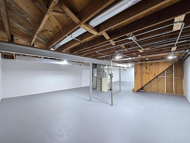 W147N8355 Manchester DRIVE, Menomonee Falls, WI 53051