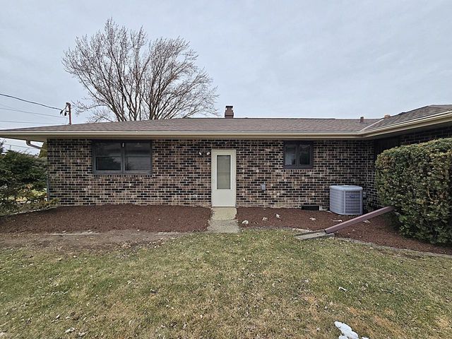 W147N8355 Manchester DRIVE, Menomonee Falls, WI 53051
