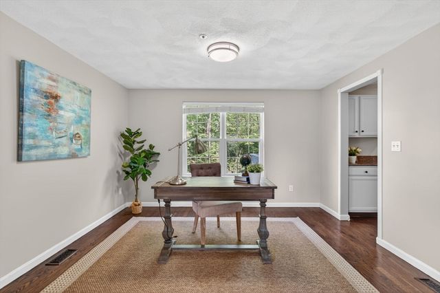 30 Bucklin Rd, North Andover, MA 01845