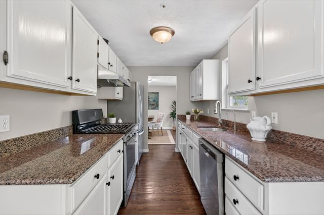 30 Bucklin Rd, North Andover, MA 01845