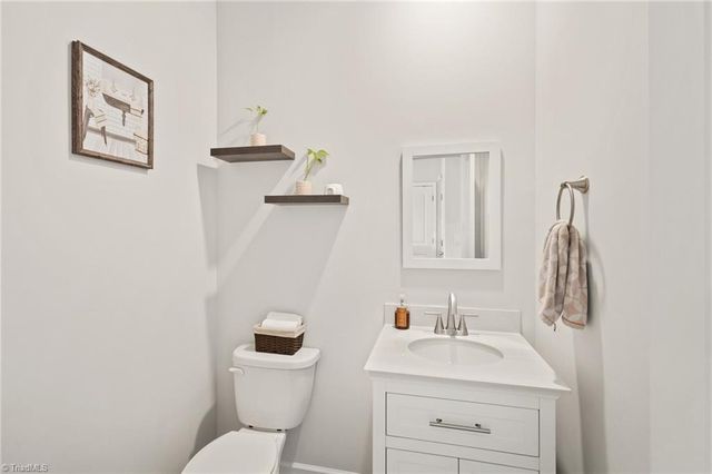 229 Tobacco Road, Lexington, NC 27295