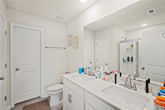 229 Tobacco Road, Lexington, NC 27295