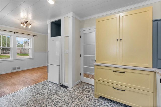 4511 Jefferson Avenue, Kentwood, MI 49548