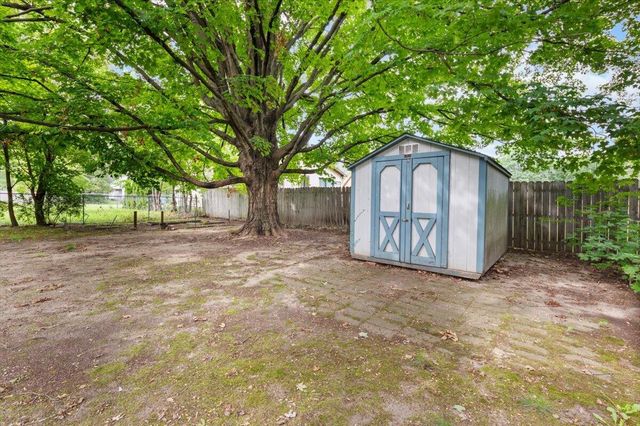 4511 Jefferson Avenue, Kentwood, MI 49548
