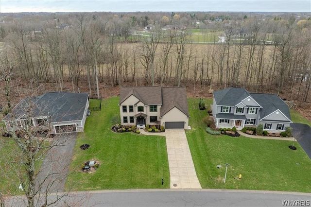 5484 Marguerites Way, Clarence, NY 14031