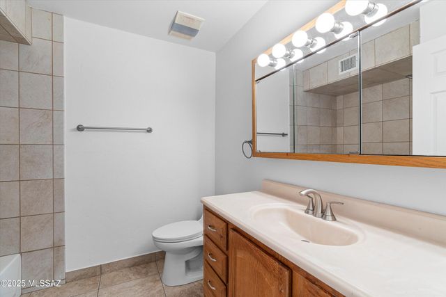 10501 E Calle Del Este, Tucson, AZ 85748