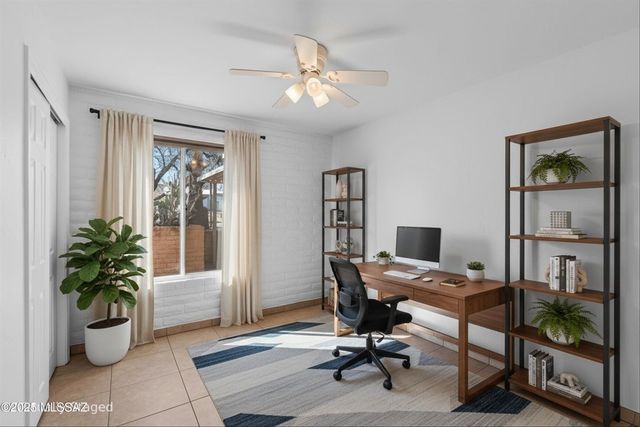 10501 E Calle Del Este, Tucson, AZ 85748