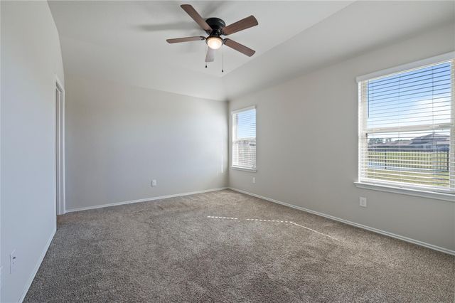 16764 Lonely Pines Drive, Conroe, TX 77302