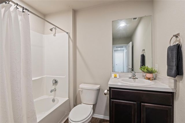 16764 Lonely Pines Drive, Conroe, TX 77302