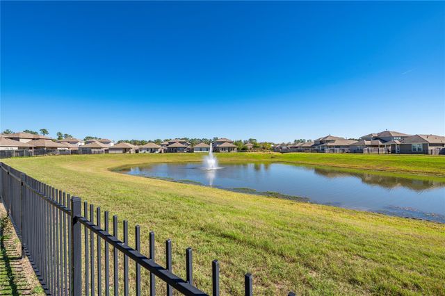 16764 Lonely Pines Drive, Conroe, TX 77302