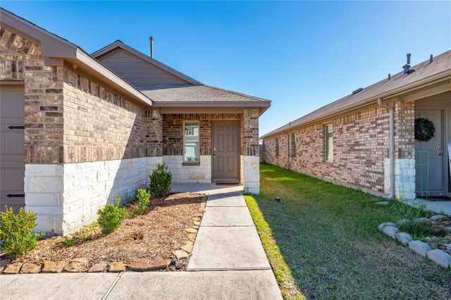 16764 Lonely Pines Drive, Conroe, TX 77302