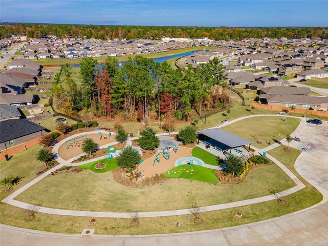 16764 Lonely Pines Drive, Conroe, TX 77302