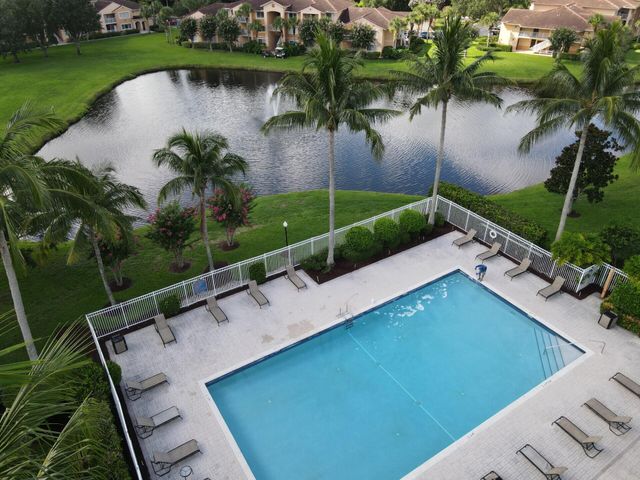 231 SW Palm Dr Apt 103, Port St Lucie, FL 34986