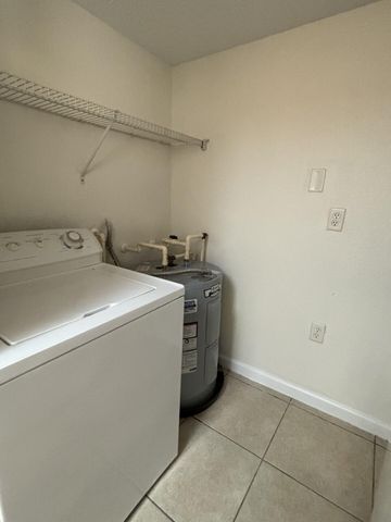 231 SW Palm Dr Apt 103, Port St Lucie, FL 34986