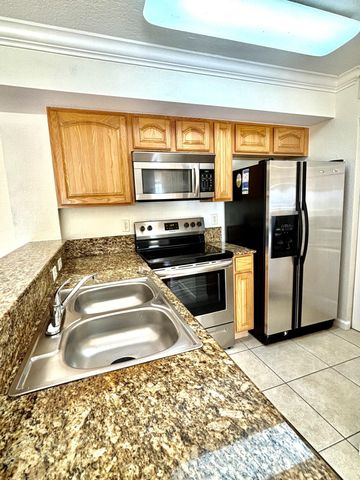 231 SW Palm Dr Apt 103, Port St Lucie, FL 34986