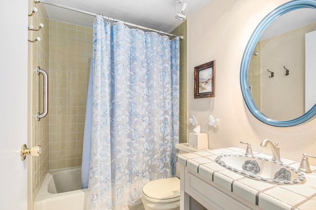 1077 Greenleaf Boulevard, Elkhart, IN 46514