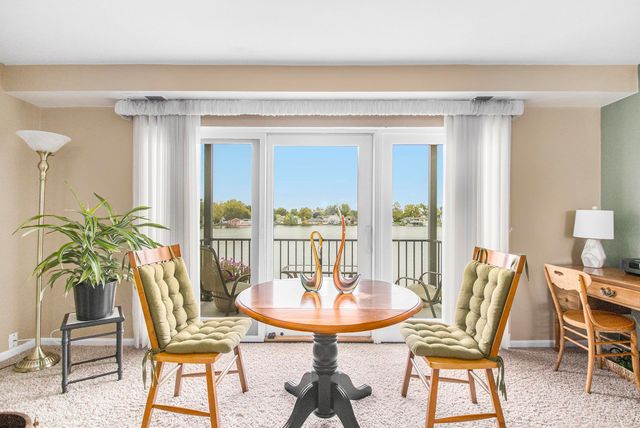 1077 Greenleaf Boulevard, Elkhart, IN 46514