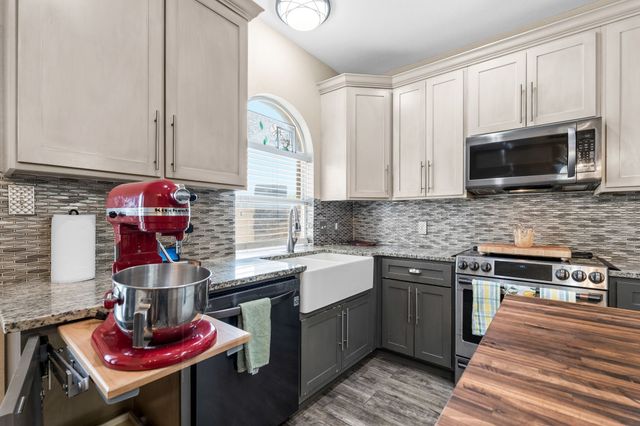 420 Goodnight Trail, Justin, TX 76247