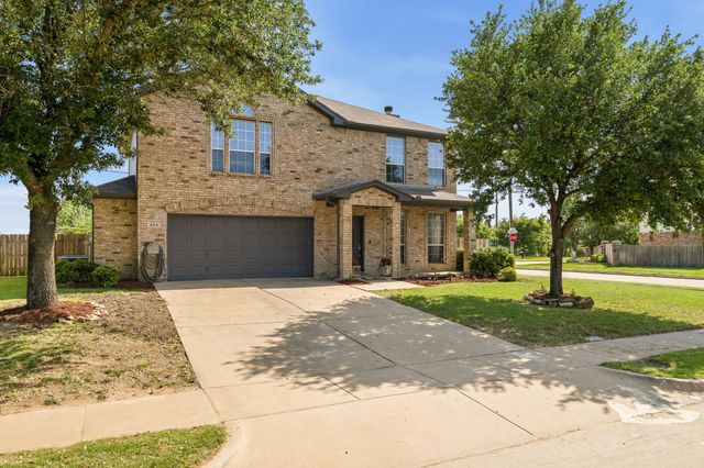 420 Goodnight Trail, Justin, TX 76247