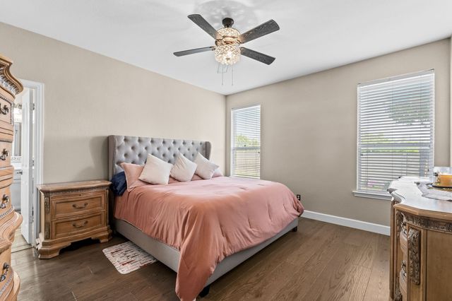 420 Goodnight Trail, Justin, TX 76247