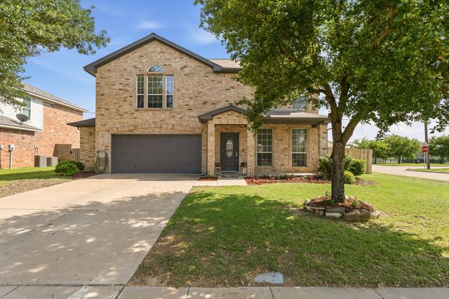 420 Goodnight Trail, Justin, TX 76247