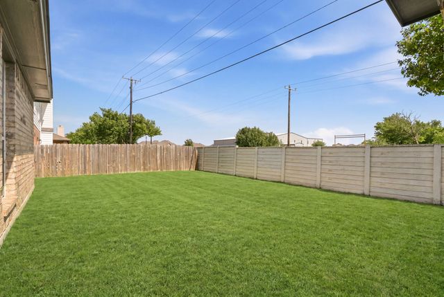 420 Goodnight Trail, Justin, TX 76247