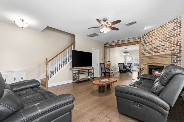 420 Goodnight Trail, Justin, TX 76247