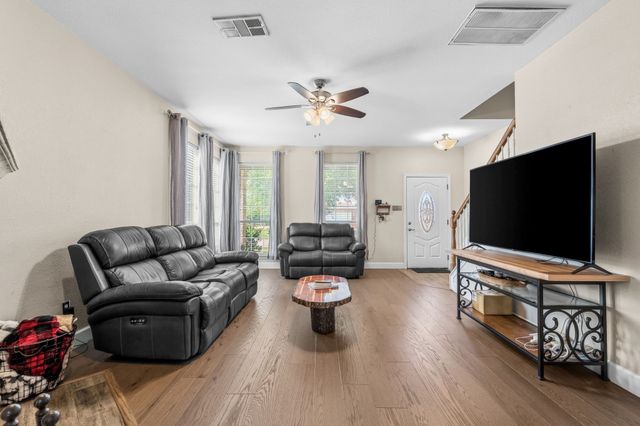 420 Goodnight Trail, Justin, TX 76247