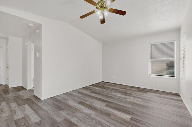 1621 Jane Place NE, Rio Rancho, NM 87144