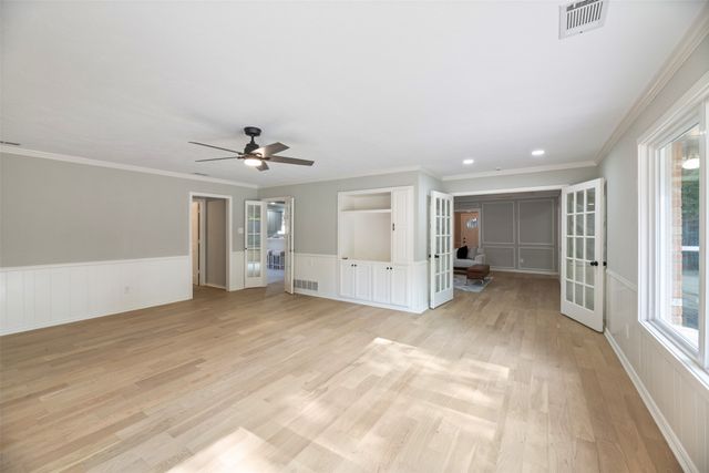 2104 Riverforest Court, Arlington, TX 76017