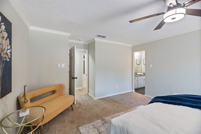 2104 Riverforest Court, Arlington, TX 76017