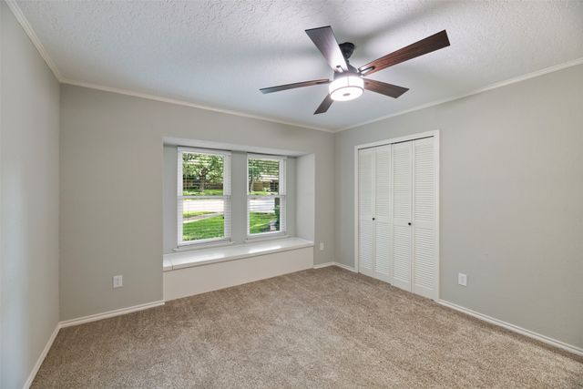 2104 Riverforest Court, Arlington, TX 76017