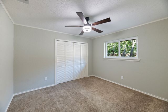2104 Riverforest Court, Arlington, TX 76017